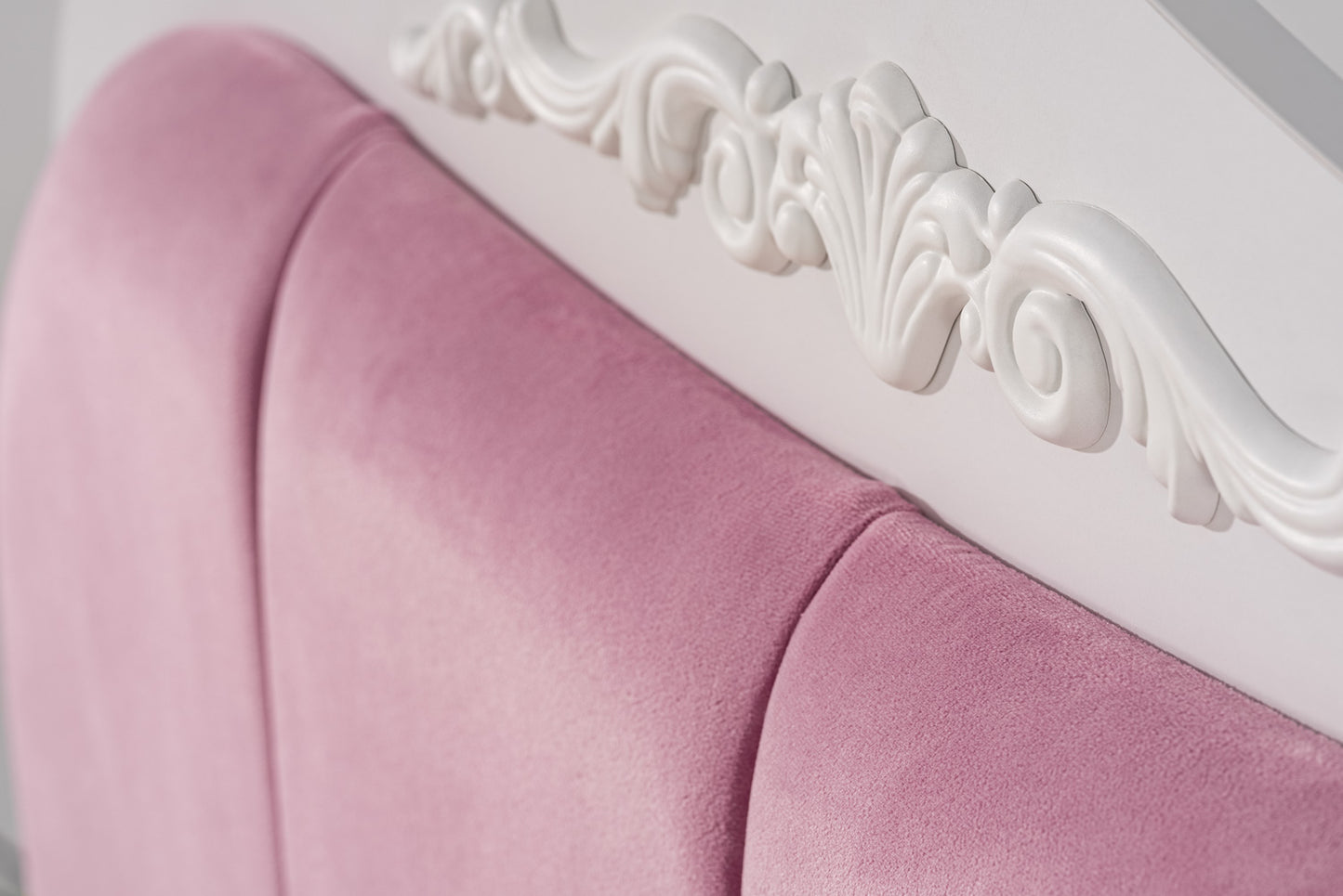 Nil Bett mit Bettkasten