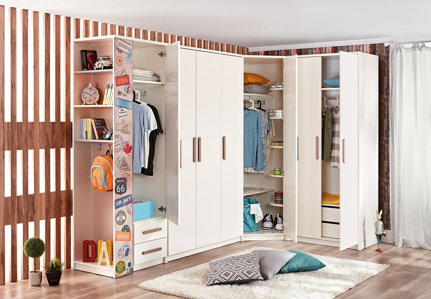 Joyin Dreitürenschrank