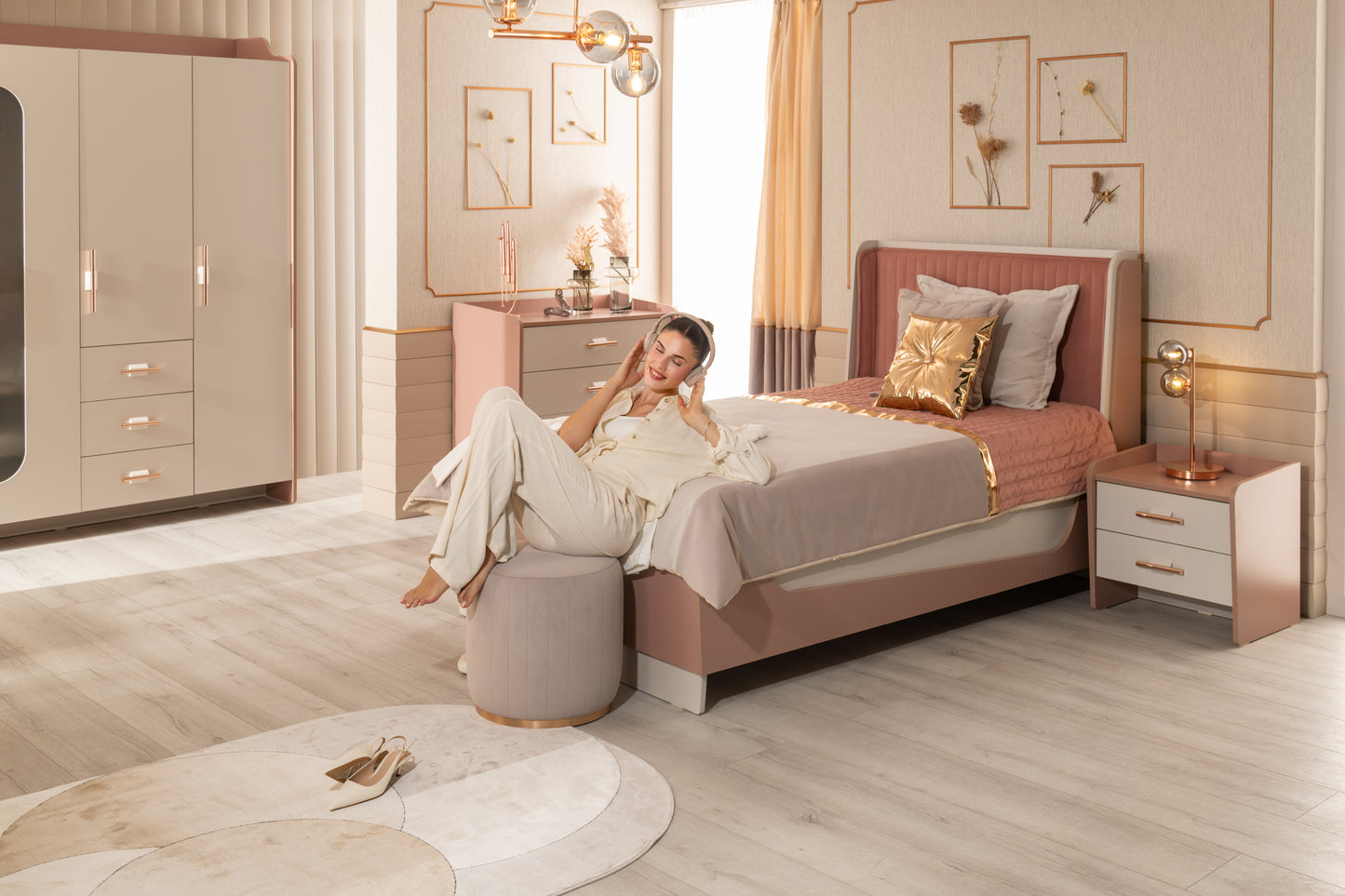 Estella Bett mit Stauraum