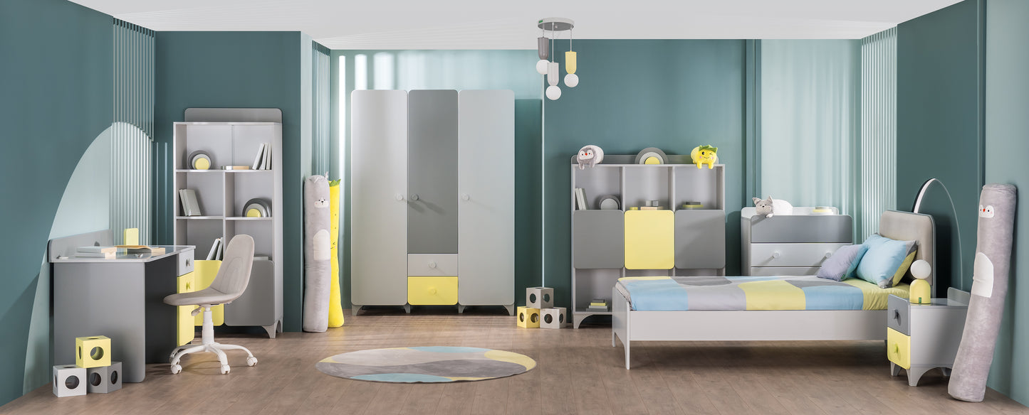 Minia Dreitürenschrank